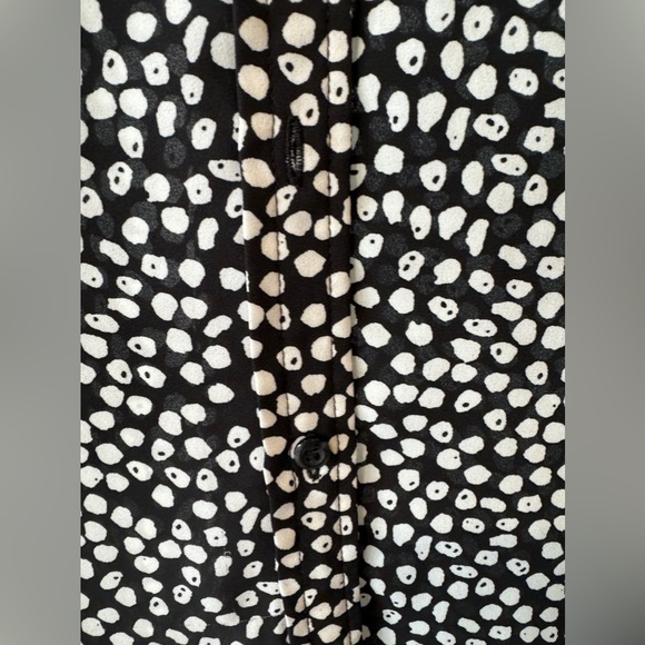 Apt 9 Essentials Button Front Long Sleeve Blouse - Picture 3 of 6